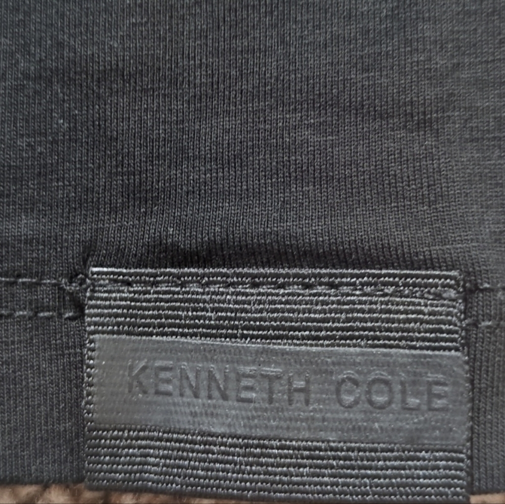 Kenneth Cole New York 1983 Logo Black On Black T-shirt Size Unisex XL NWT - Picture 11 of 16